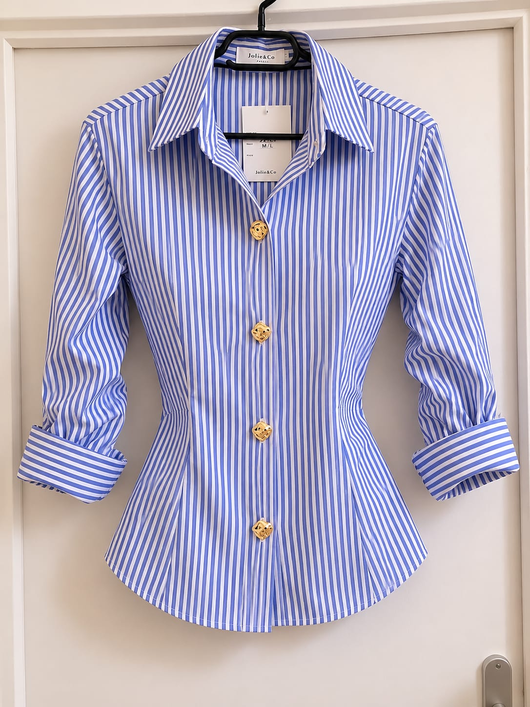 Chemise bleue à rayures